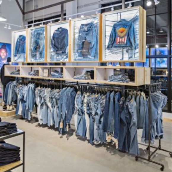 Meet your Posher, Jennifer - Picture 5 of 7